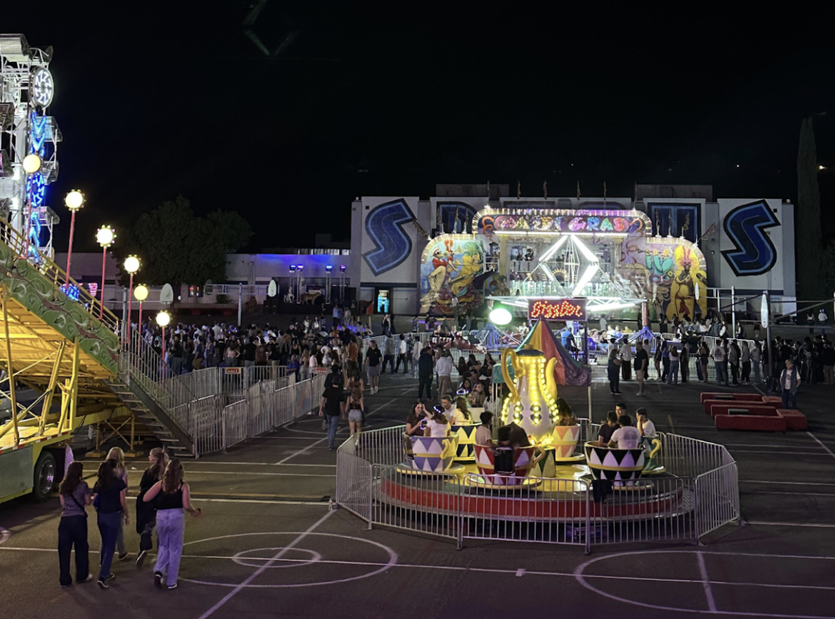 Saugus’ homecoming carnival. 
Photo taken by Simone Card
